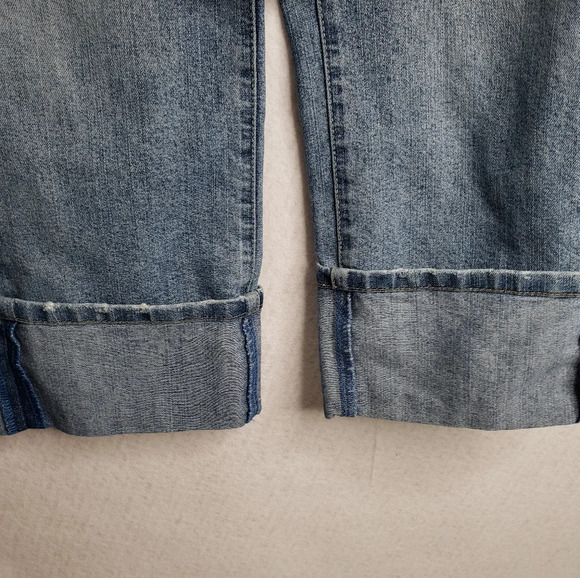 Calvin Klein Med/lite Wash Big Cuff Slight Stretch/Distress Blue Jean sz 33x24.5 - Picture 4 of 9